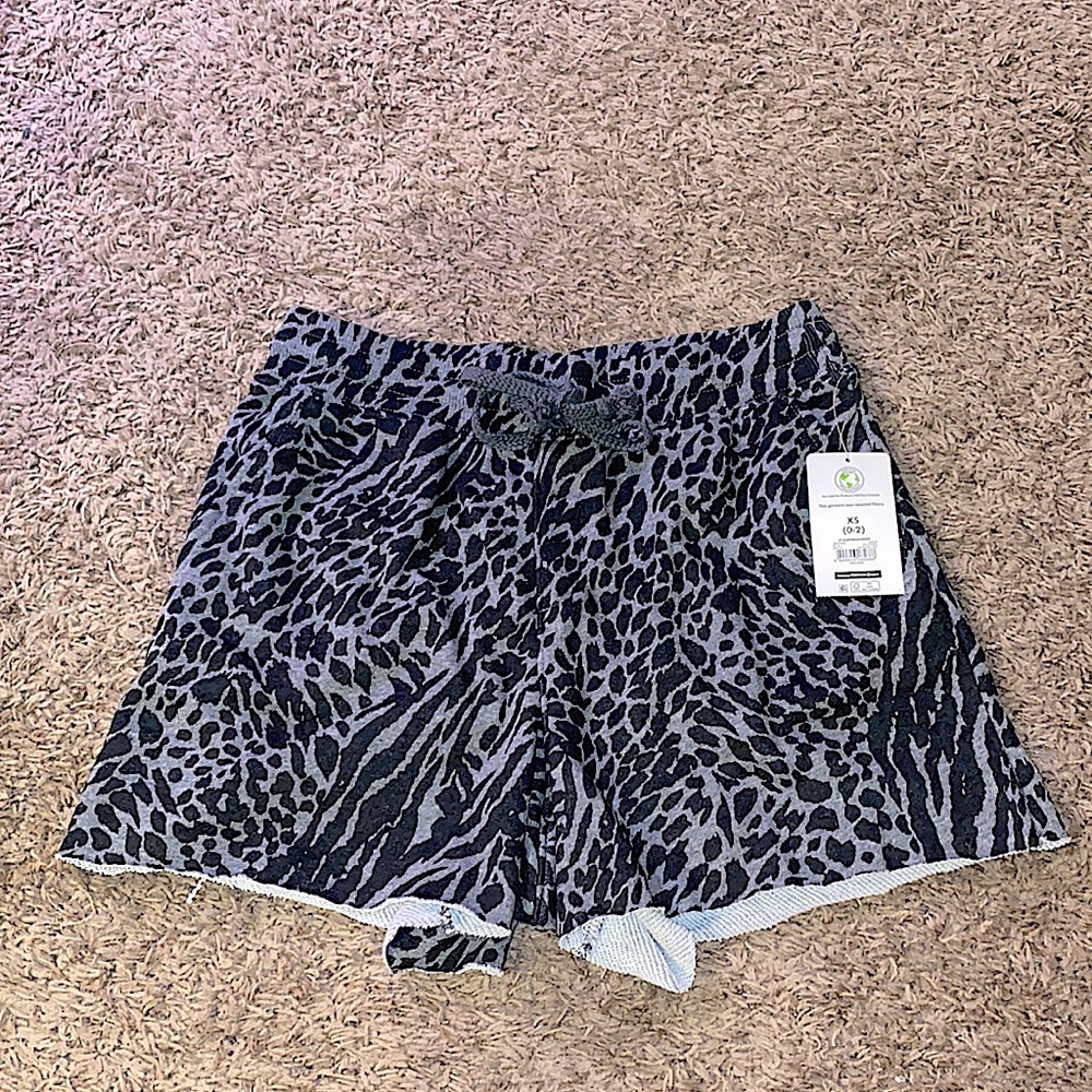 Secret treasures leopard sleep short
